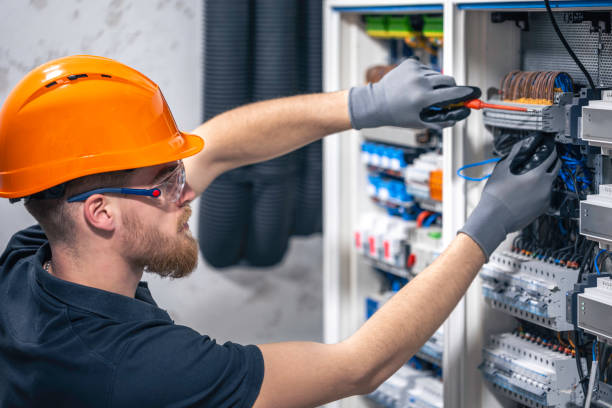 Best Electrical Contractors for Businesses  in Leesburg, VA